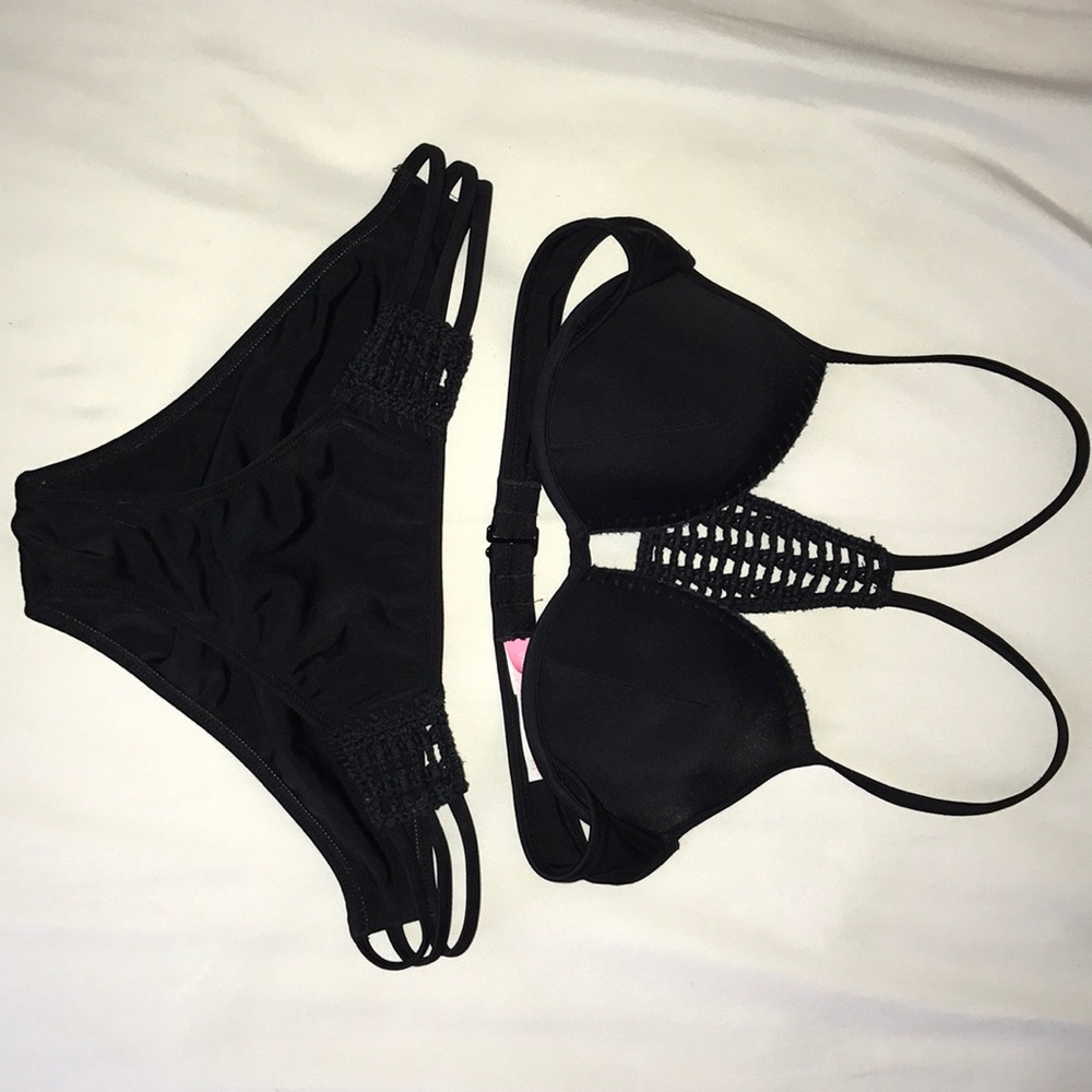 VS bikini